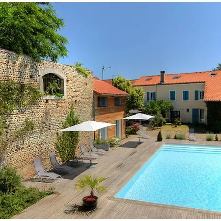 Hotel D'hotes La Cour Des Saligues