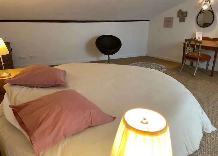 D'hotes La Cour Des Saligues 호텔 Riscle