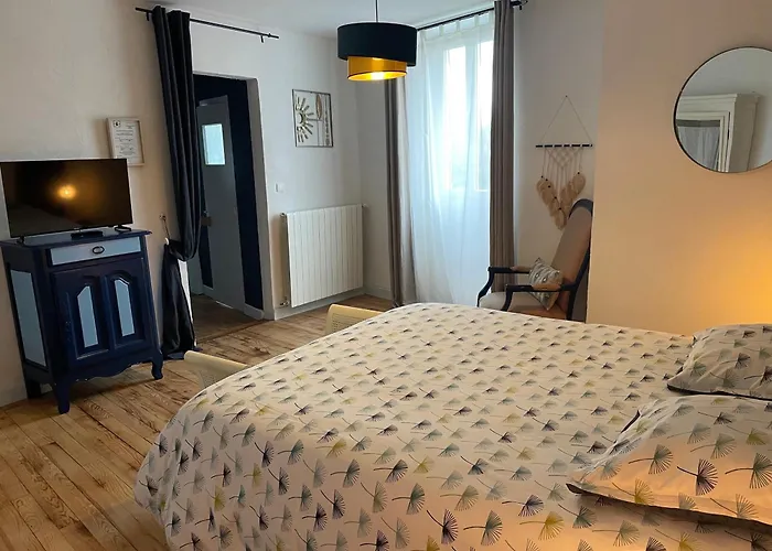 D'hotes La Cour Des Saligues Ξενοδοχείο 3*